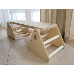 Balance constructor in natural wood
